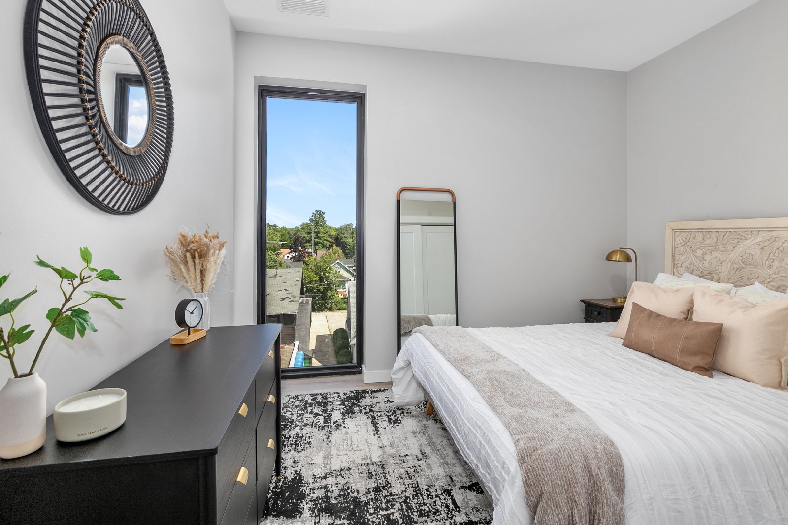 Community 1 property image 3